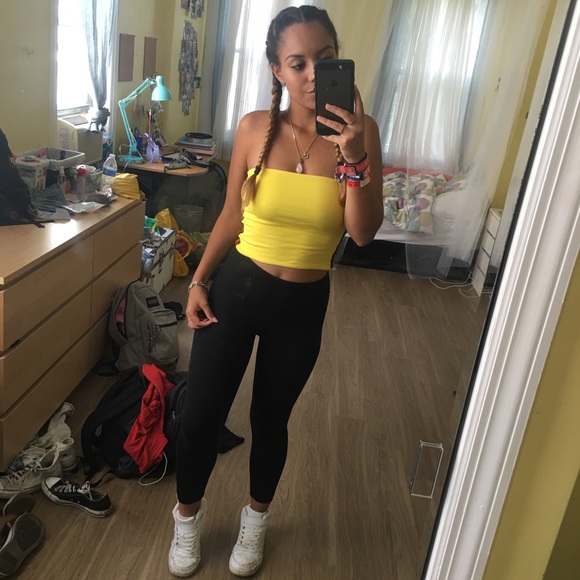 Meet your Posher, Federica - Picture 1 of 1